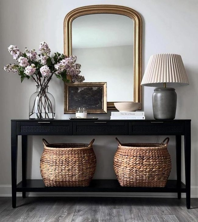 Black Wood Console With Mirror Magic