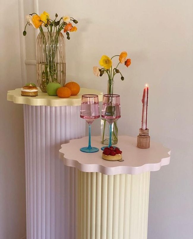Pastel Tables, Sunny Flowers, Pink Drinks