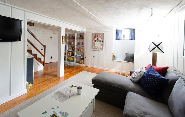White Walls, Wooden Warmth, Gray Comfort