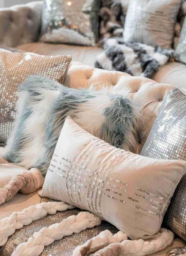 Faux Fur Throws Sparkle Elegantly