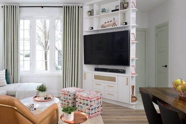 Soft Green Walls, Instant Depth