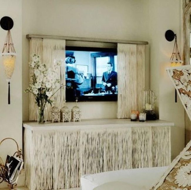 Cream And Fringe Living Luminance