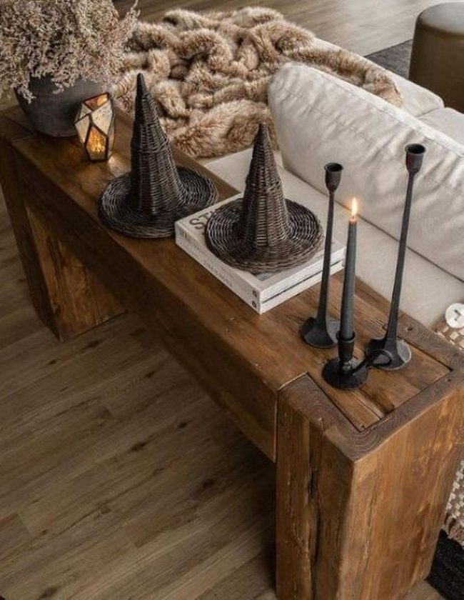 Wooden Console With Woven Hat Details