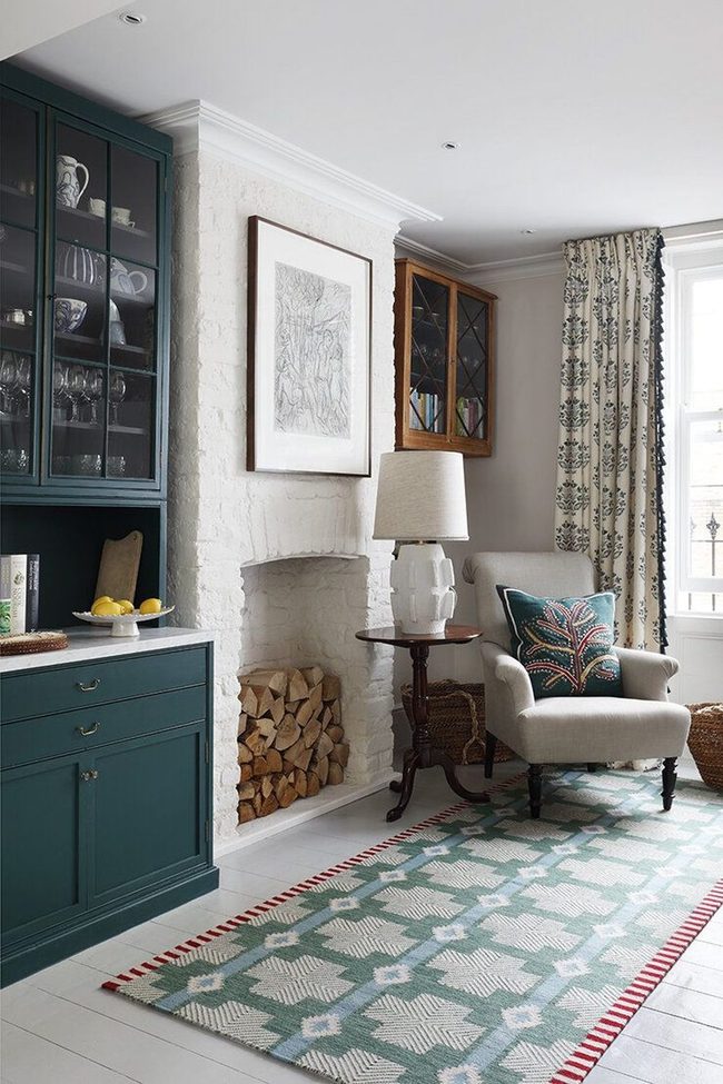 Wooden Shelving Echoed In Rugs