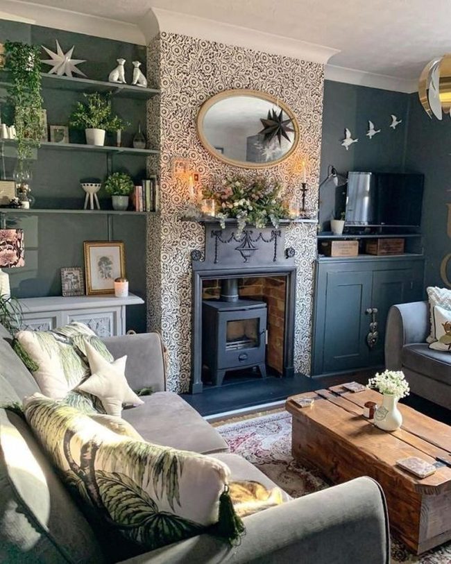 Deep Green Walls With Natural Wood