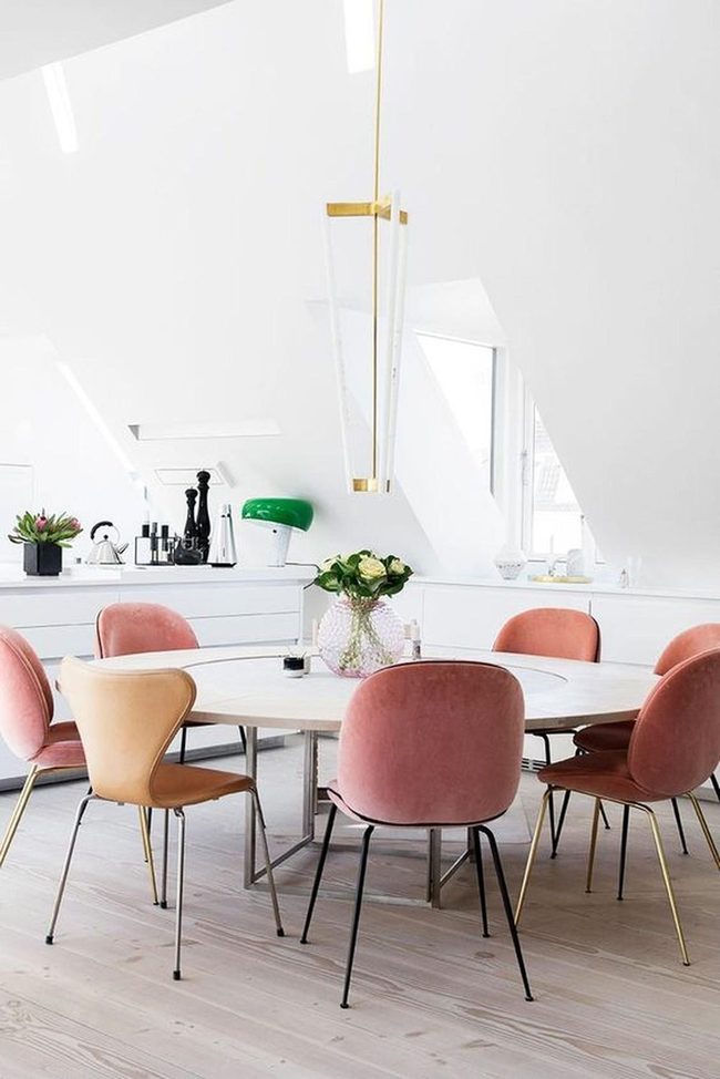 Pink Velvet Dining Elegance