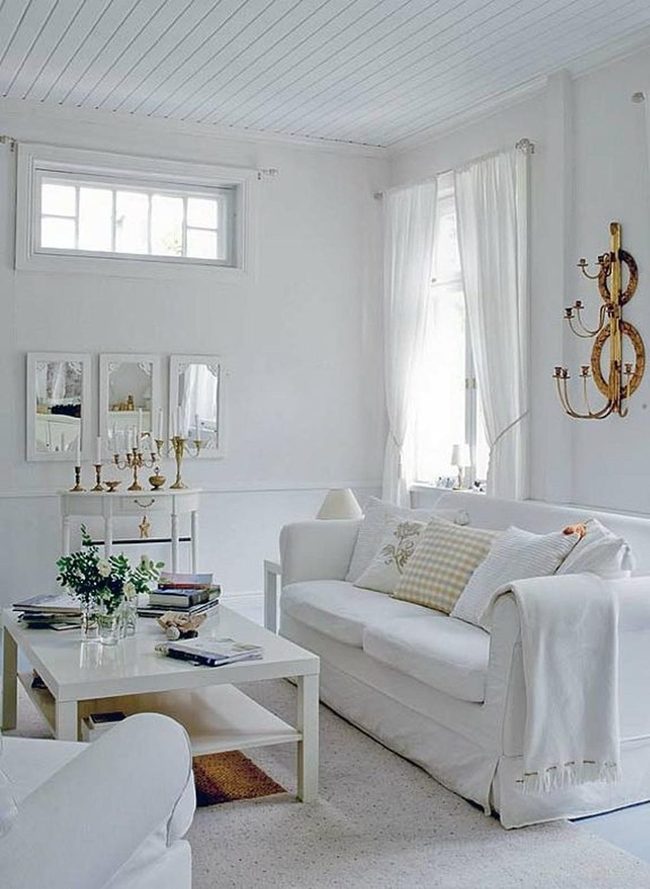 White Wood Ceiling Light Flows