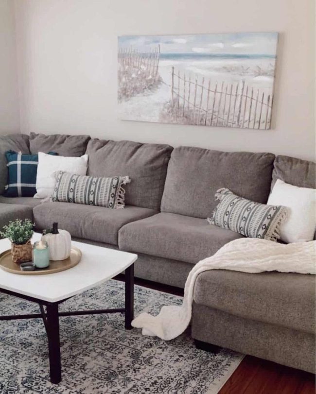 Gray Walls, Ocean Blue Accents
