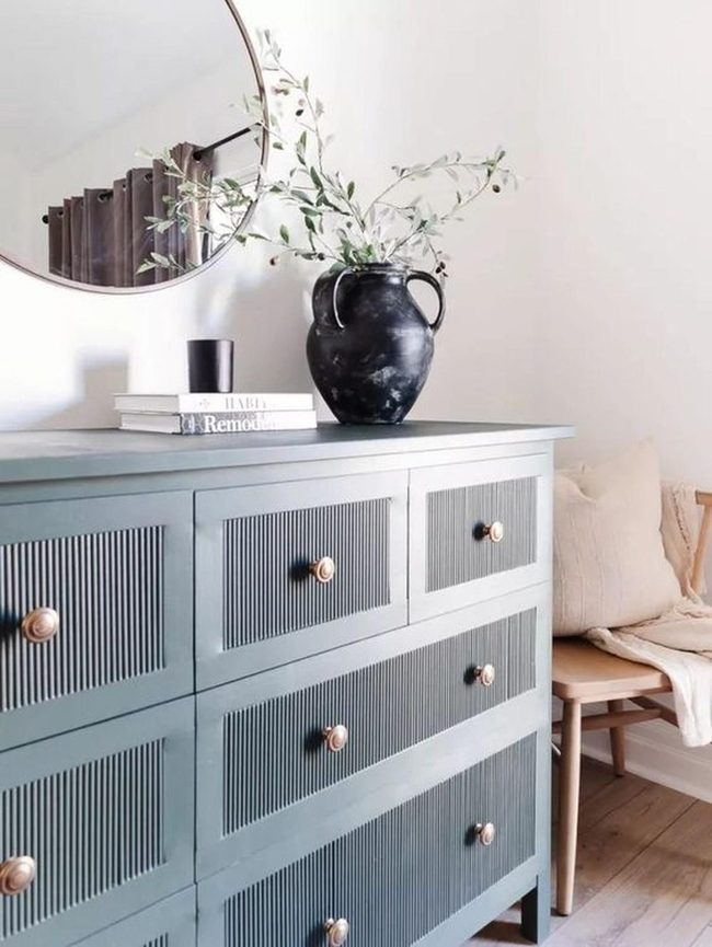 Green Textured Dresser With Nature