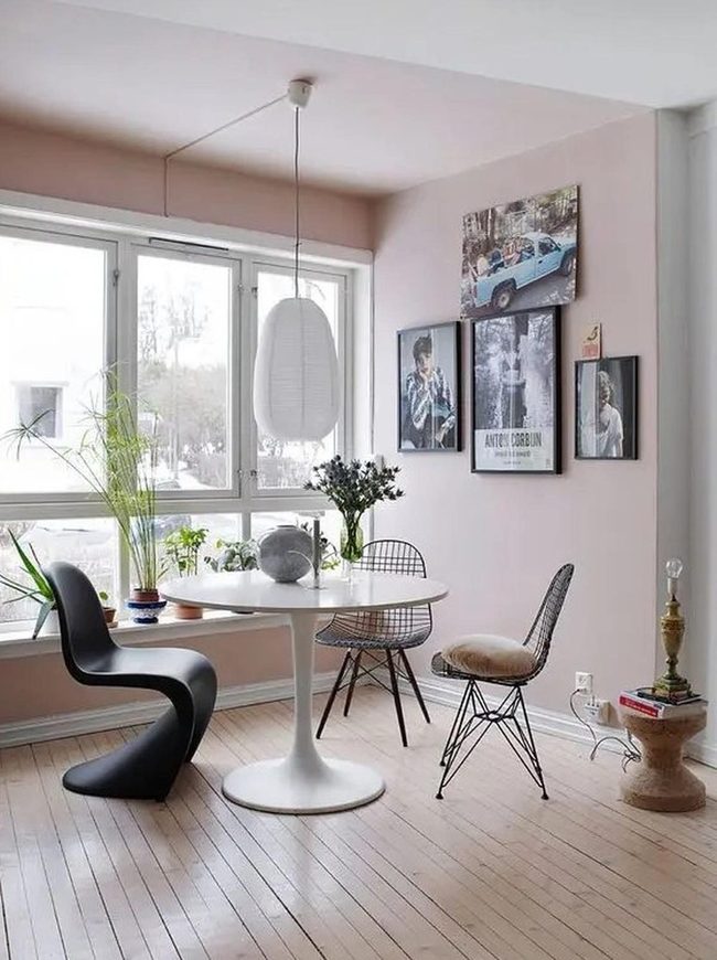 Sunlit Blush Dining With Black And White