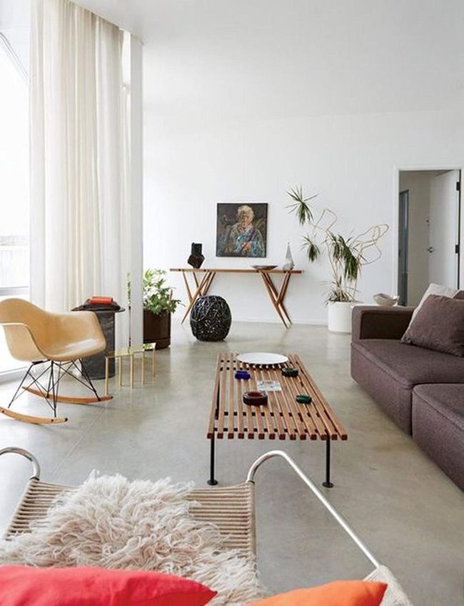 White Curtains, Warm Wood Balance