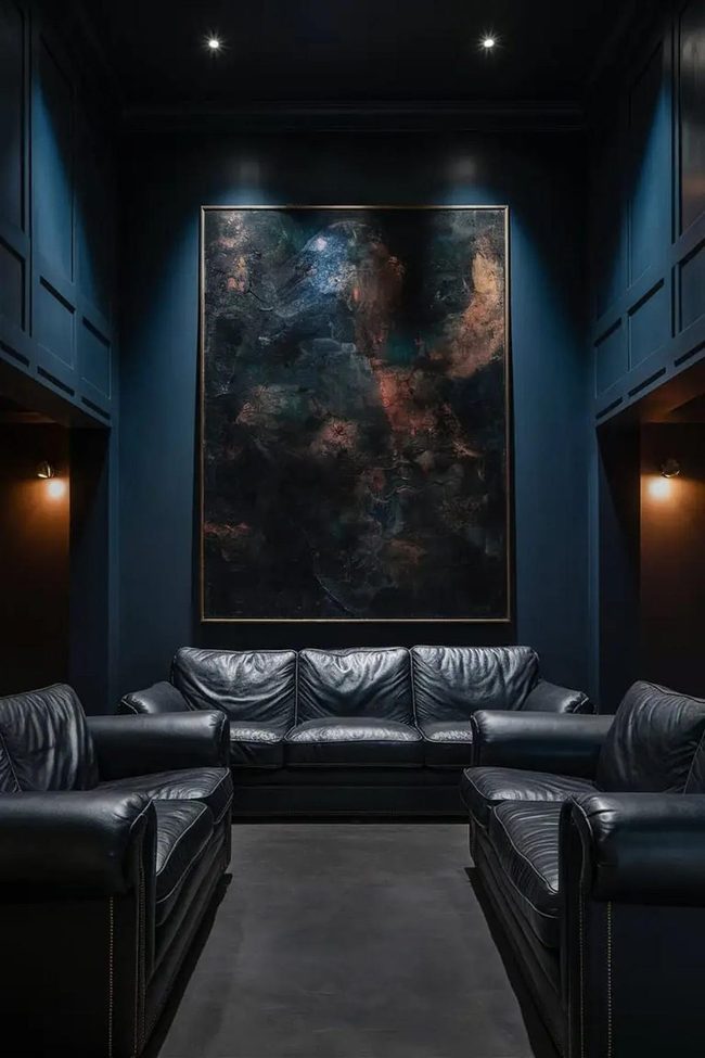 Oversized Black Canvas Statement
