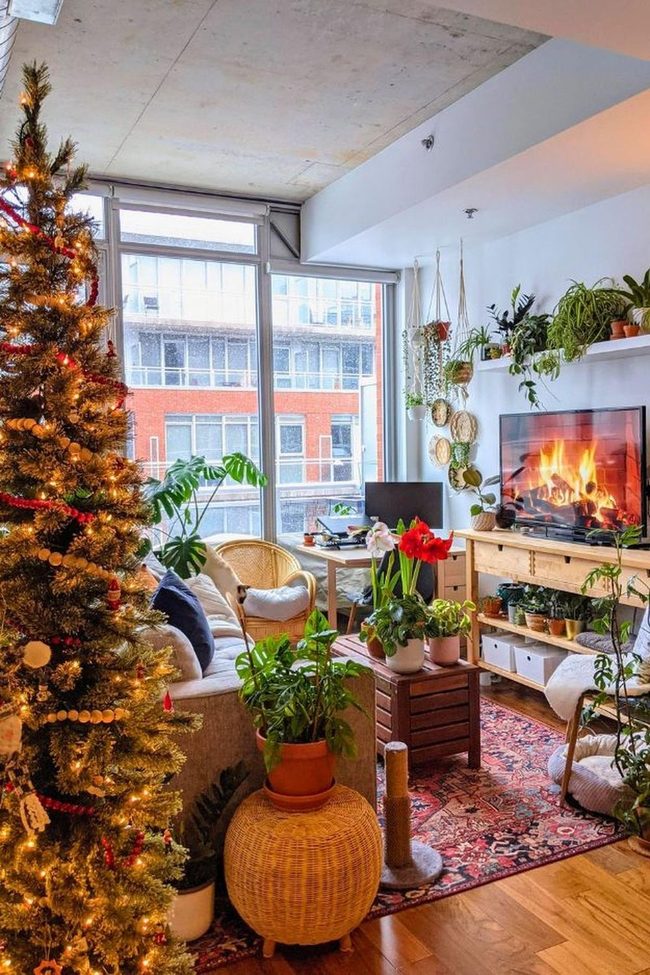 Rich Oak Craftsman Christmas Interior