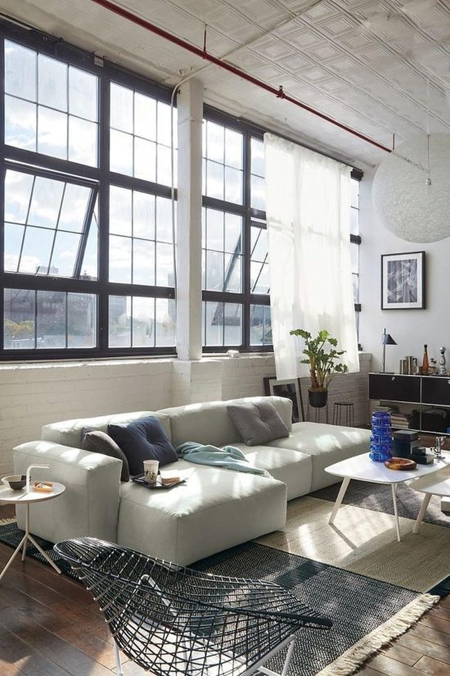 Black Windows, White Space, Green Life