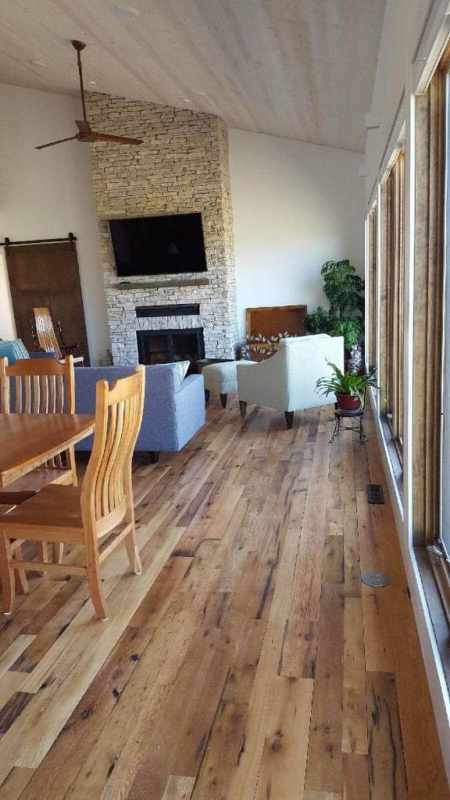 Reclaimed Barn Beams Ceiling Character