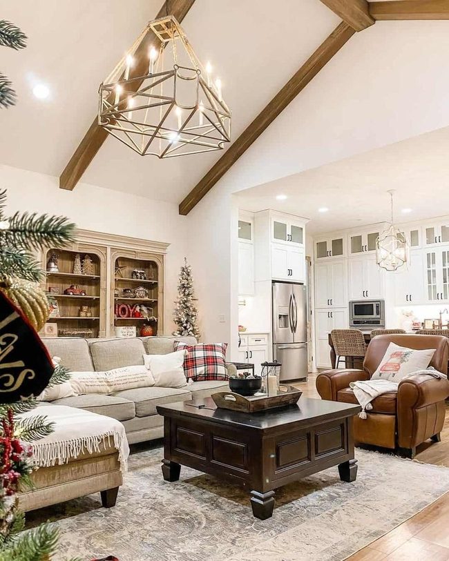 Gold Sculptural Chandeliers, Dual Zones