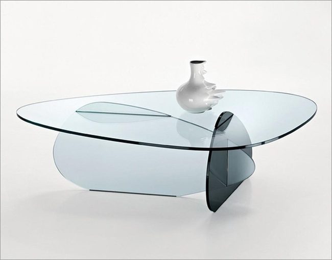 Clear Glass Curves Intersect