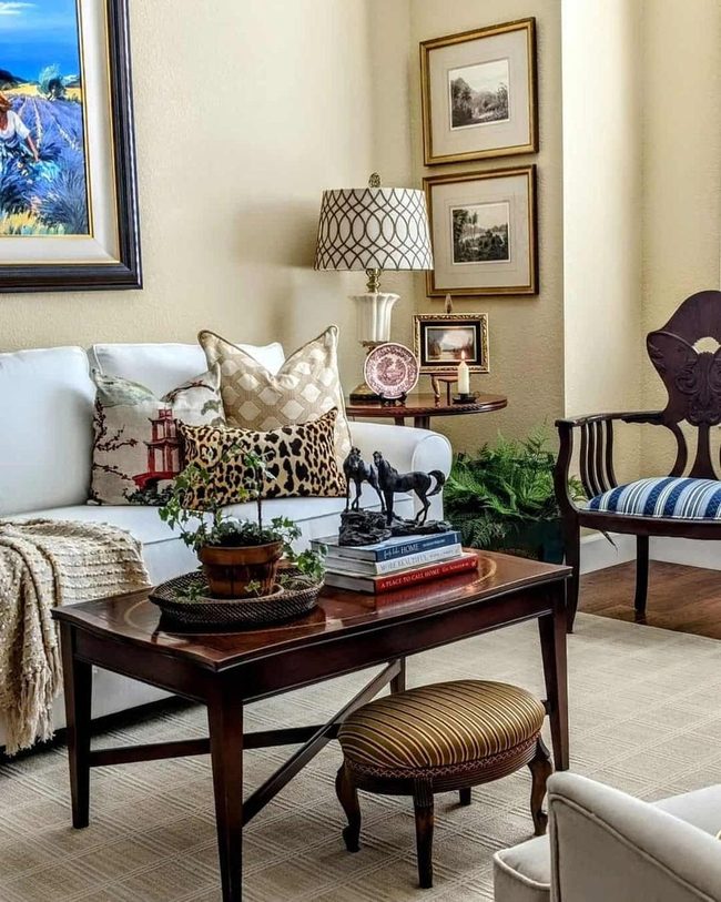 Striped Walls Meet Cherry Wood