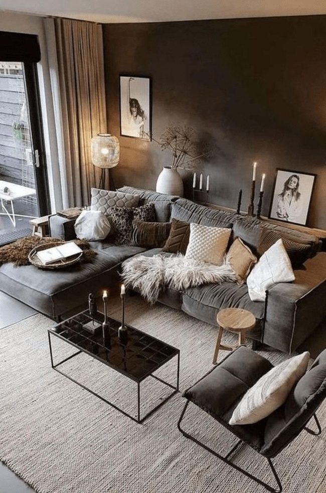 Dark Walls, Soft Sanctuary