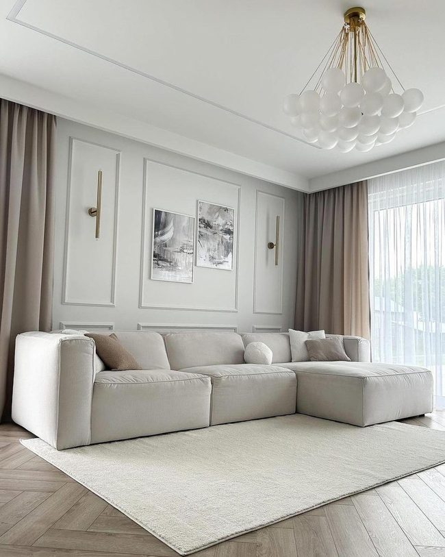 Neutral Tones, Sophisticated Restraint