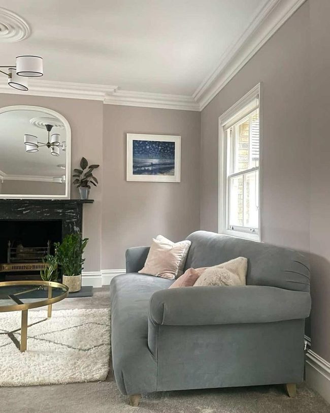 White Crown Molding Meets Pink Accents