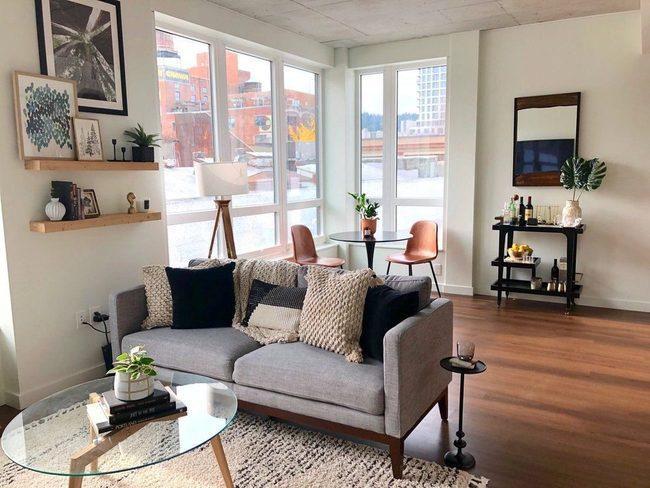 Wall Art And Mirrors Transform Rental Spaces
