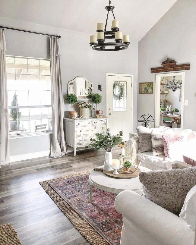 Vaulted Ceilings With Dark Hardwood Floors