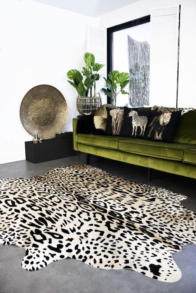 Green Velvet Safari Statement
