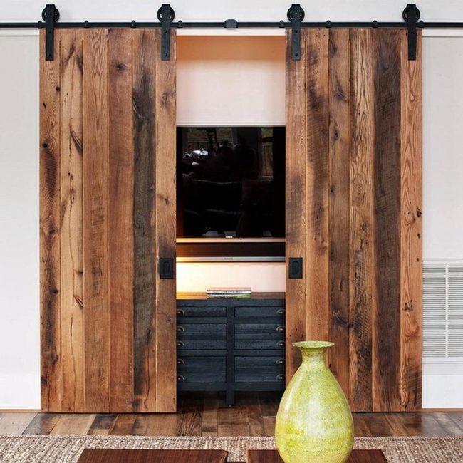 Natural Wood Doors With Green Accent