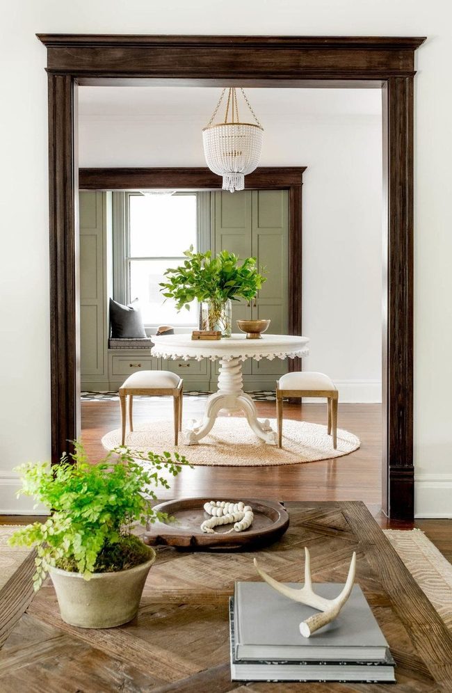 Crystal Chandeliers Meet Modern Spaces
