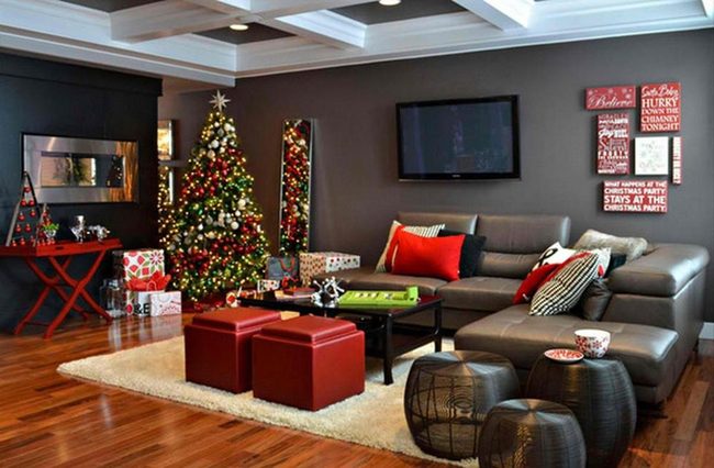 Deep Green And Red Modern Living Room