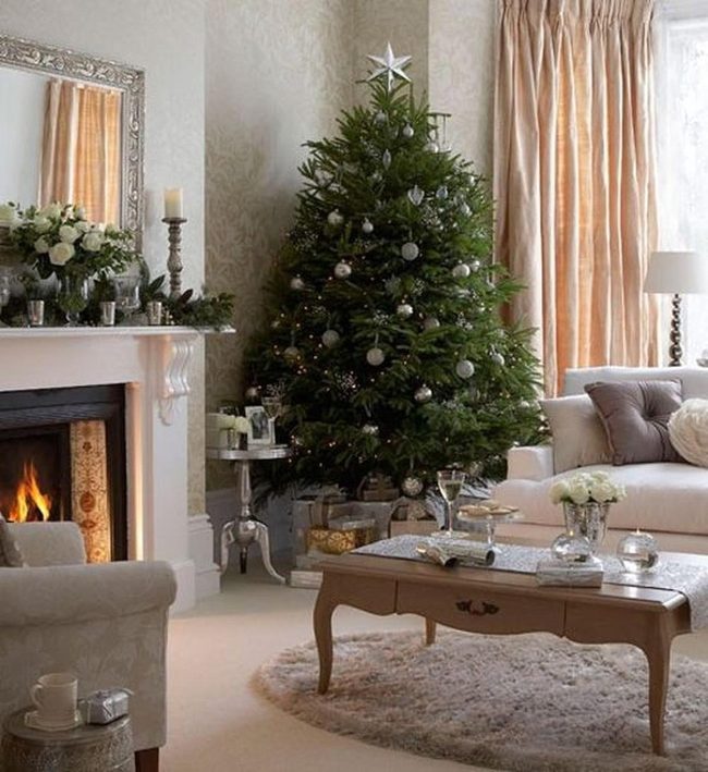 Evergreen Tree Centerpiece With Neutral Warmth