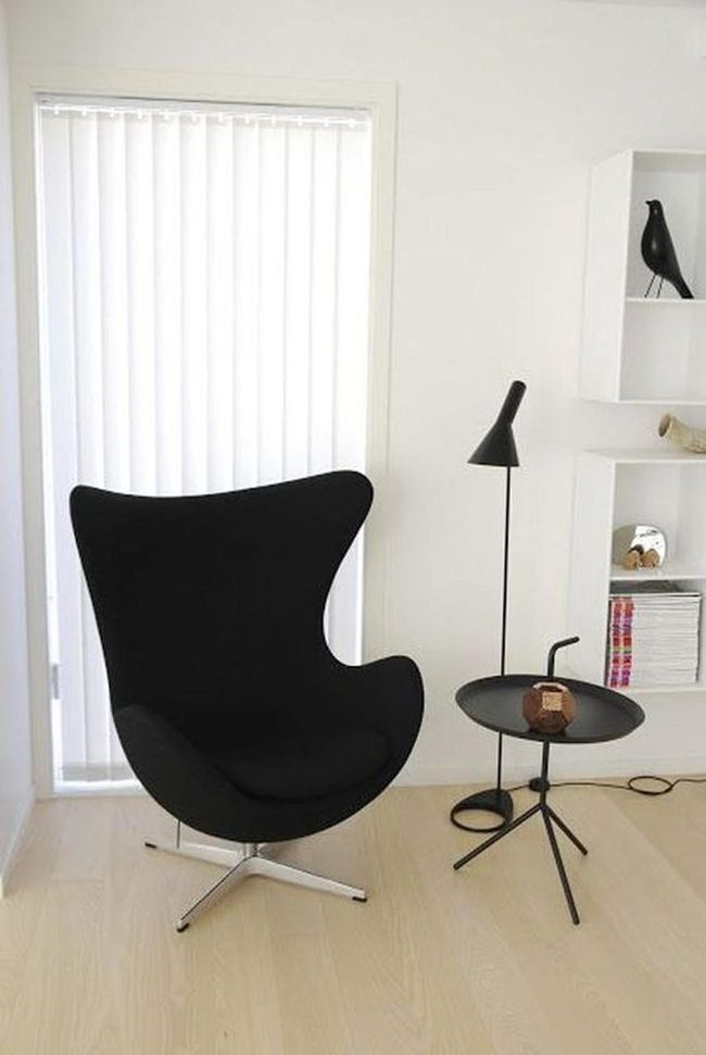 Black Curve Chair Sunlit Minimalism