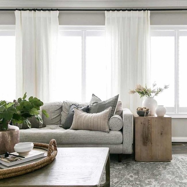 Sunlit Neutrals With Natural Warmth