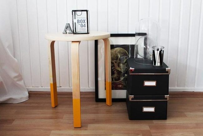 Yellow-Tipped Wood Stool Corner