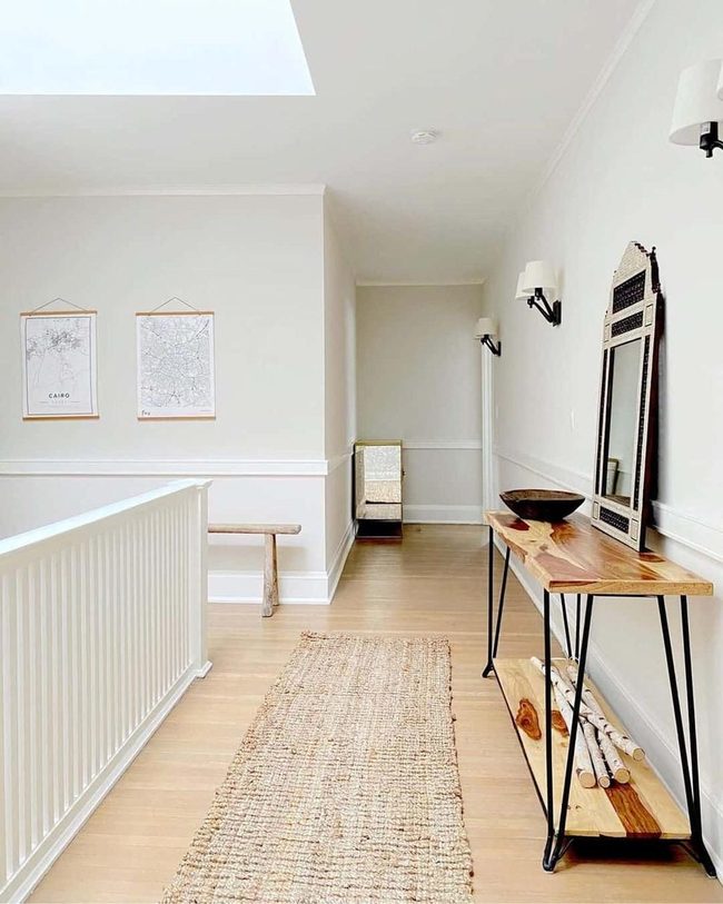 Light Grey Walls, Mirrored Warmth
