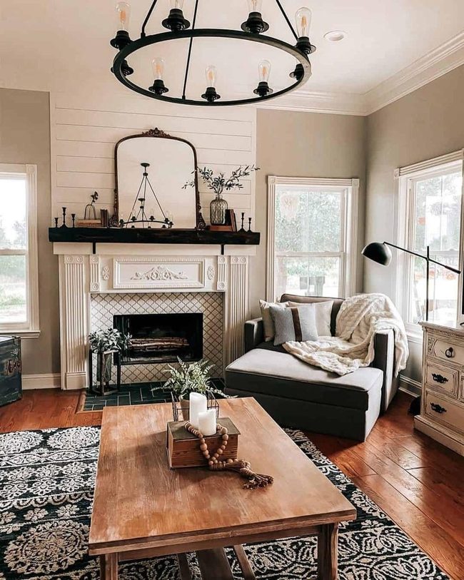 Round Chandelier Warms Black White Space