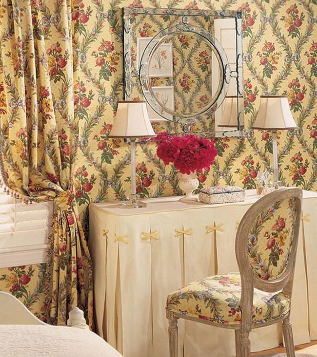 Yellow Florals Meet Vintage Elegance