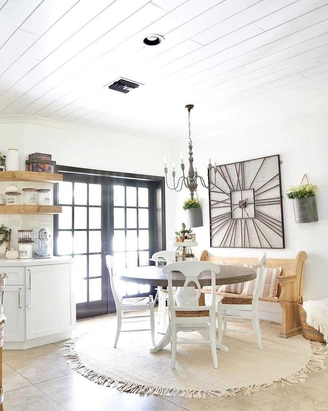 White Farmhouse Breakfast Nook
