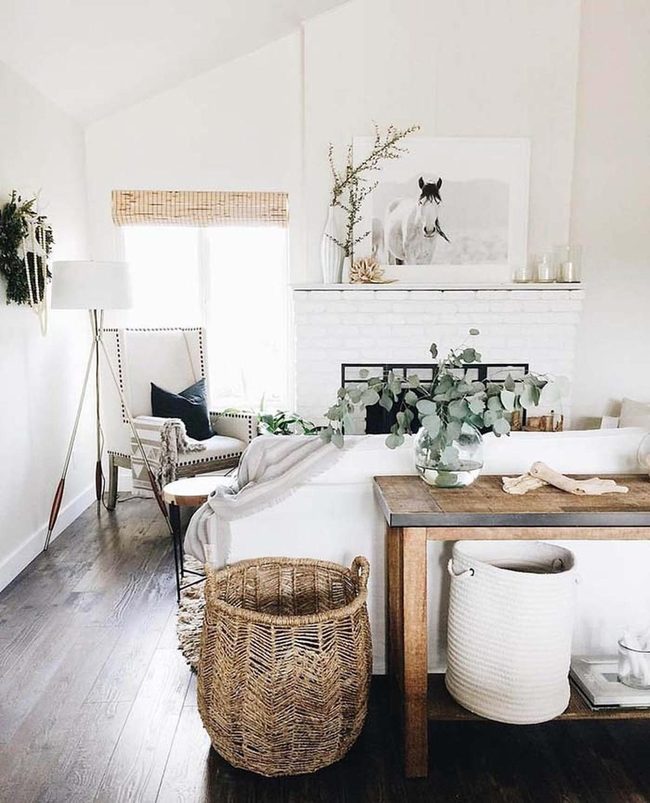 Natural Wood Meets Airy White