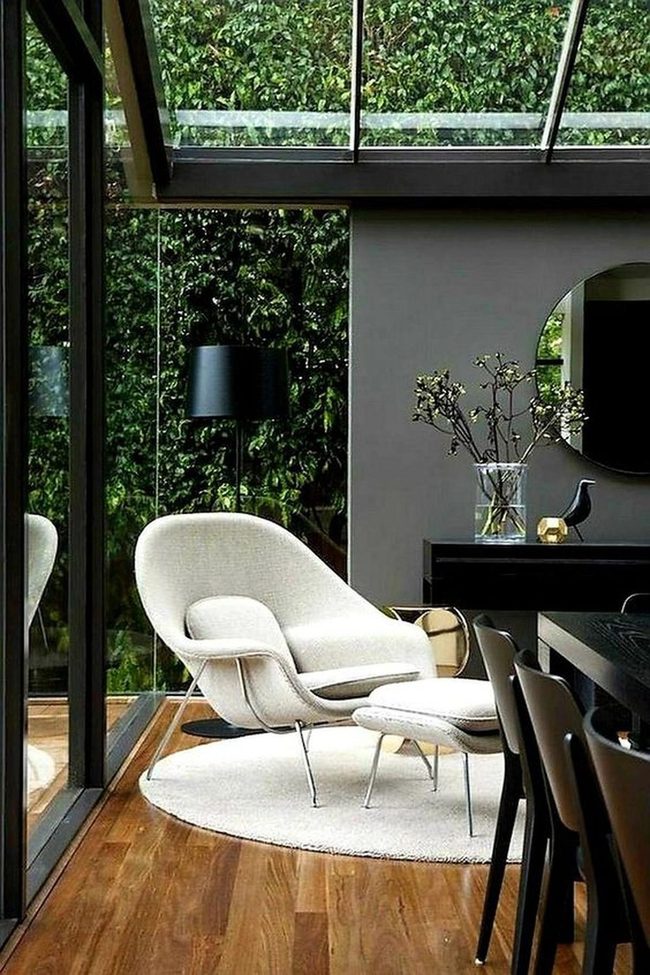 Glass Walls Meet Living Green