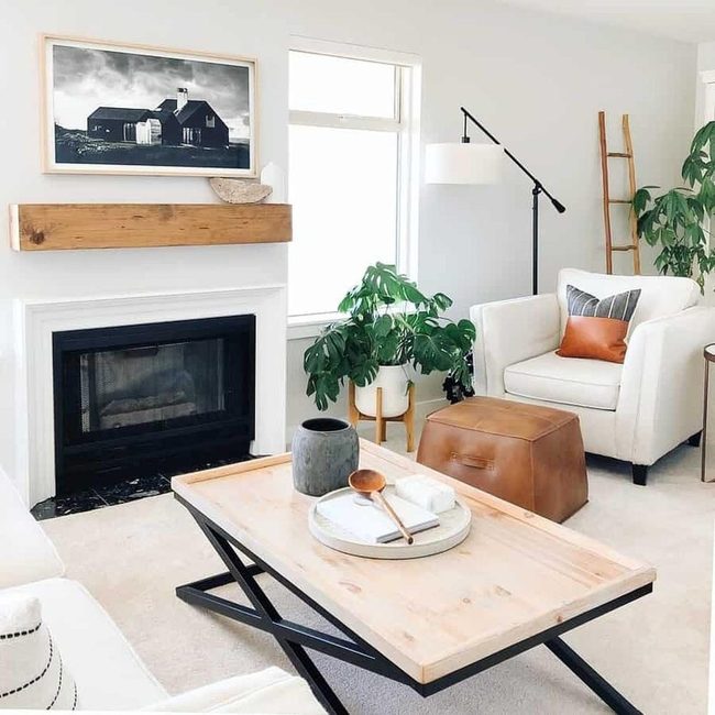 Wood And Black Metal Lounge