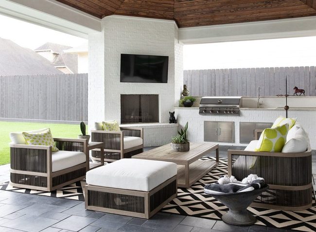 Outdoor Tv Entertainment Hub