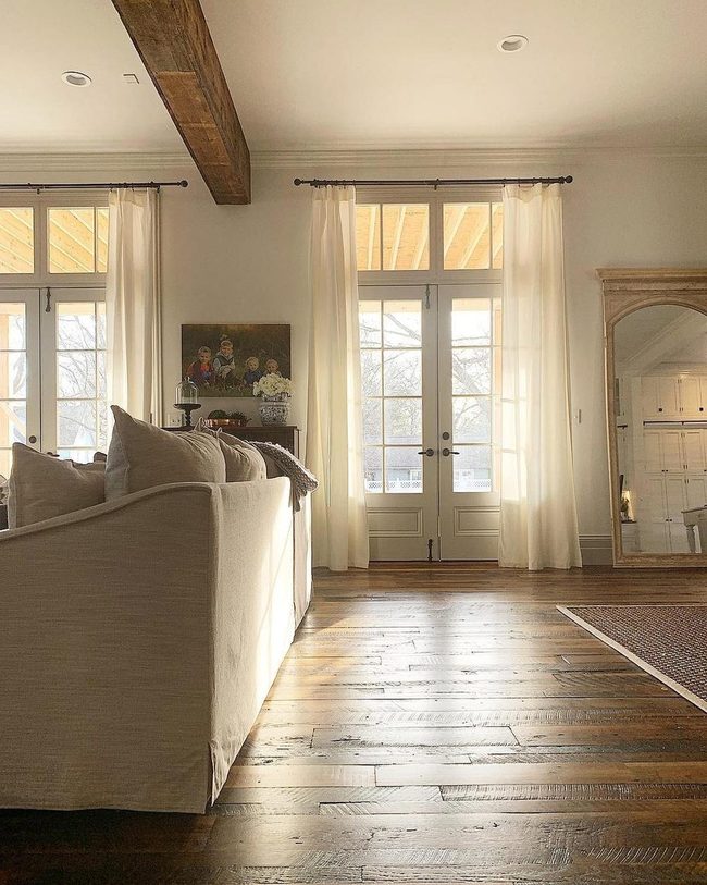 Raw Wood Beams Meet Modern Lines