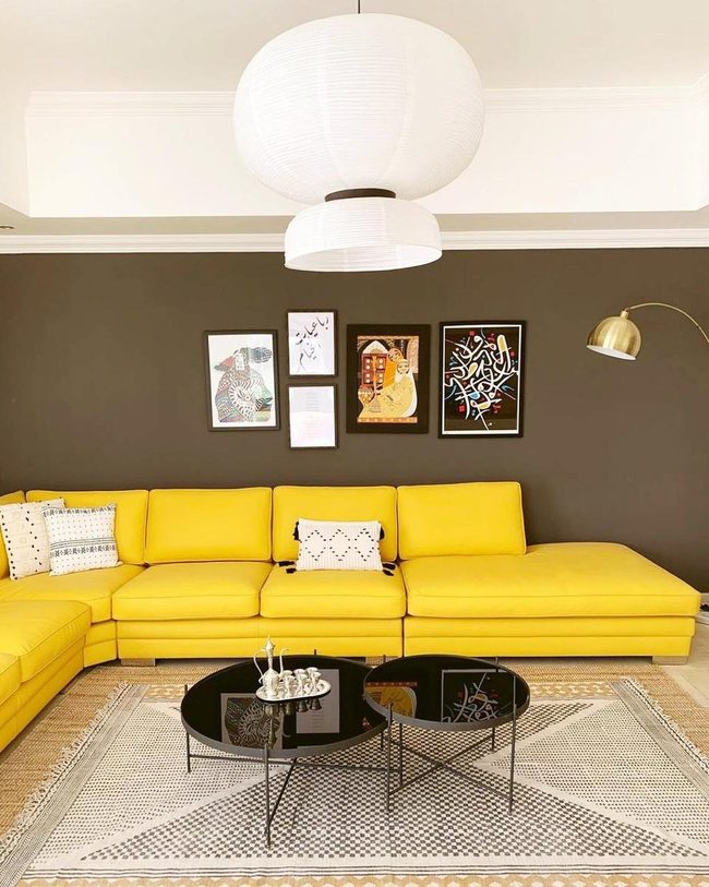 Black Glass And Sunshine Yellow Statement