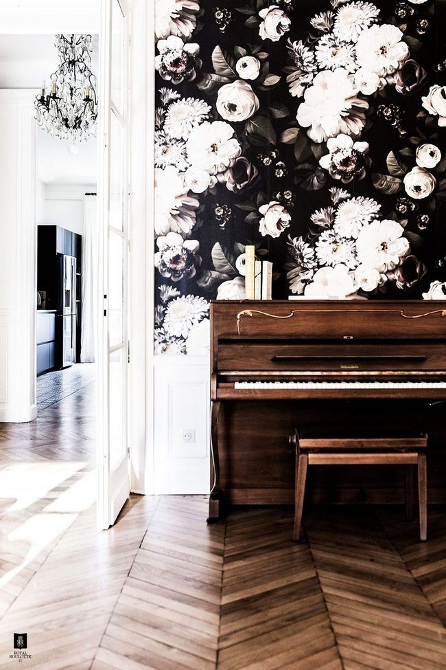 Large-Scale Wallpaper Statement