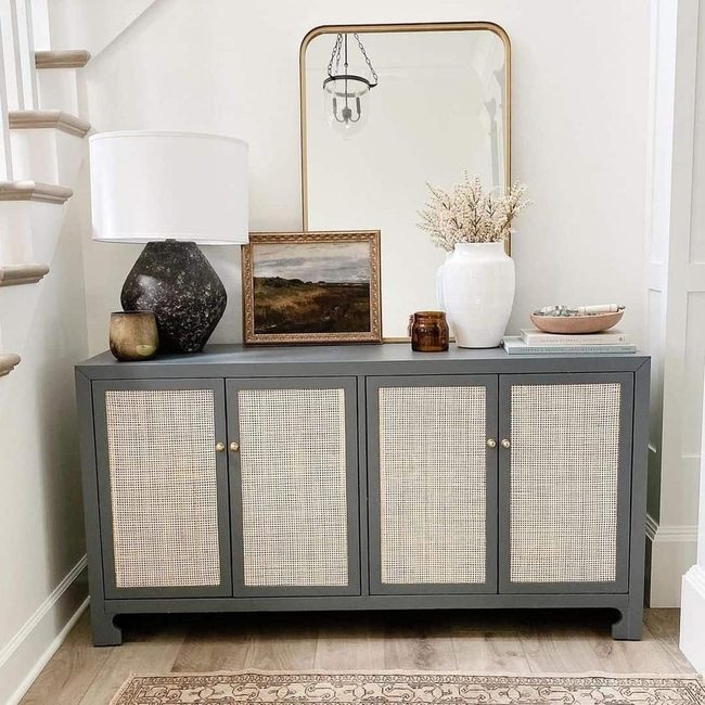 Gray Woven Storage Meets Reflected Light