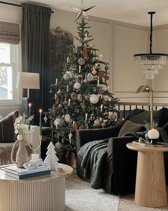 Candlelit Tree With Dark Green Elegance