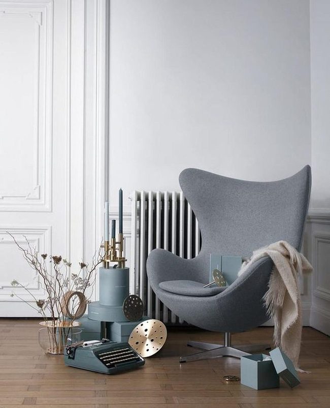 Light Gray Walls Blue Candle Accents
