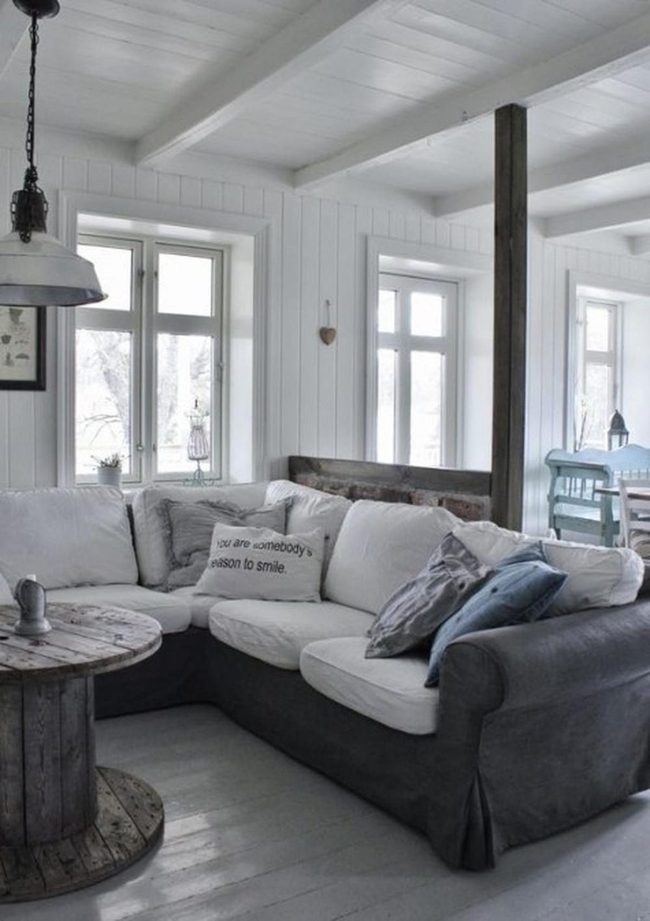 Sunlit Minimalism With Dark Gray Anchor